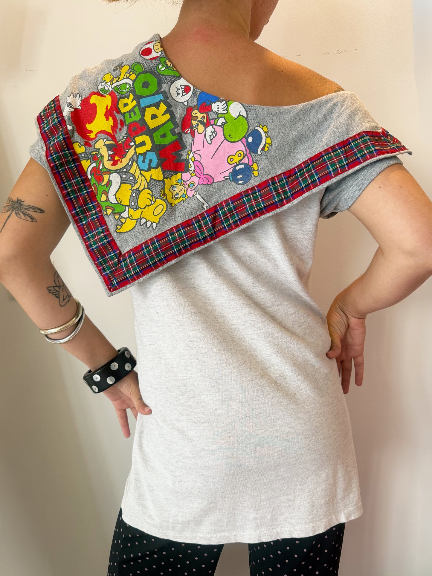 The Nehama tee