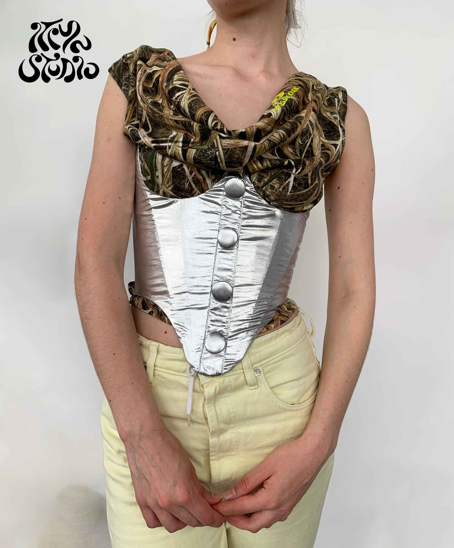 The Gatekeeper underbust